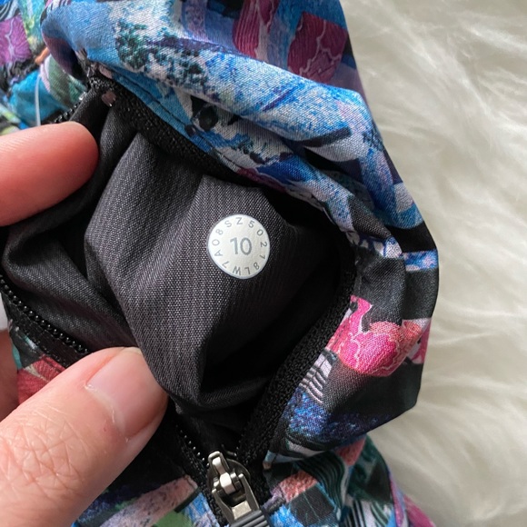 Lululemon Seawheeze 2018 Tracker Shorts V* SW - Picture 4 of 4